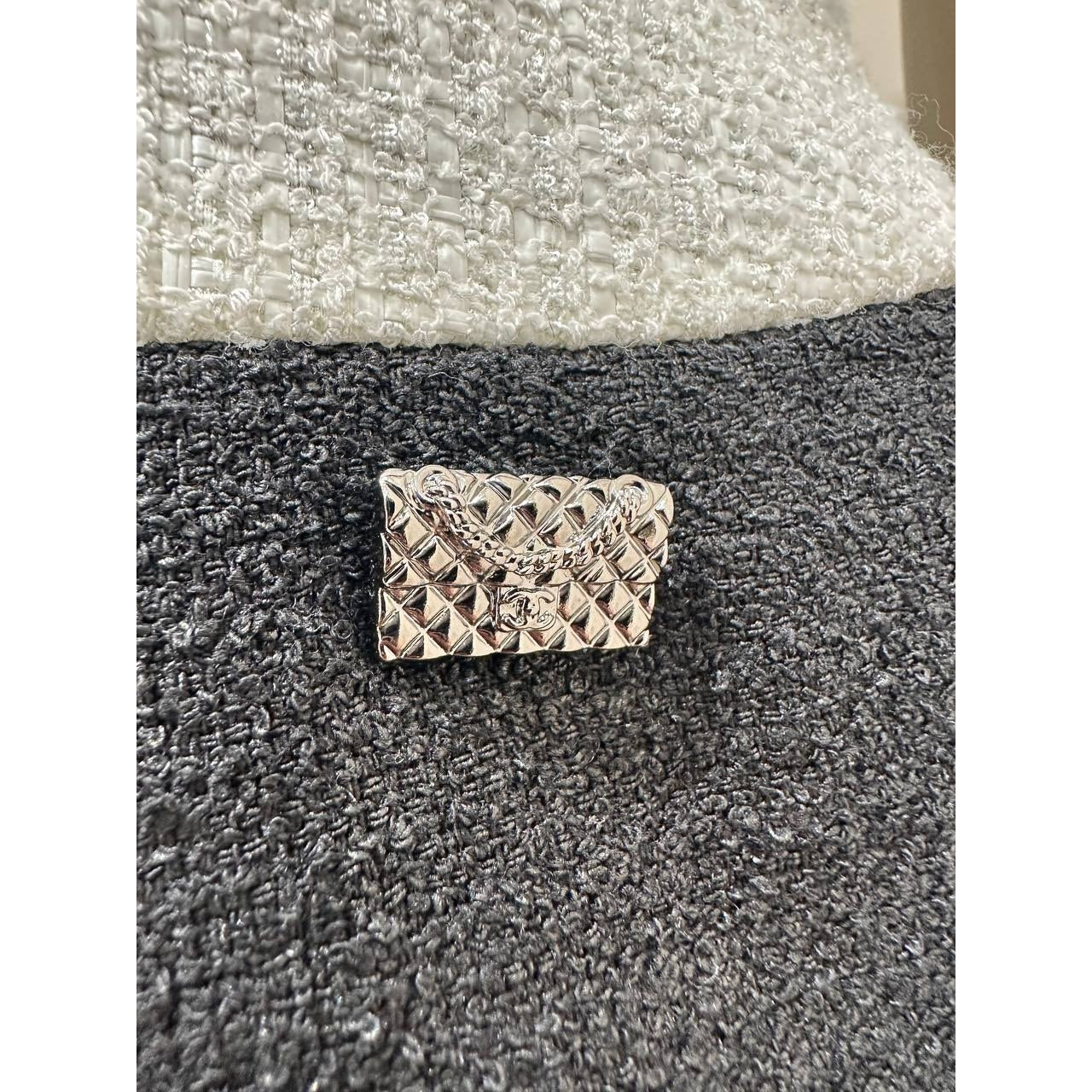 CHANEL S/S 2009 Black & White Tweed Bow Dress sz.38 Pre-owned