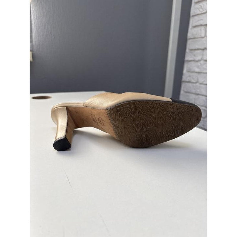 Chanel Beige & Black Leather Mules Size 40 Pre-owned