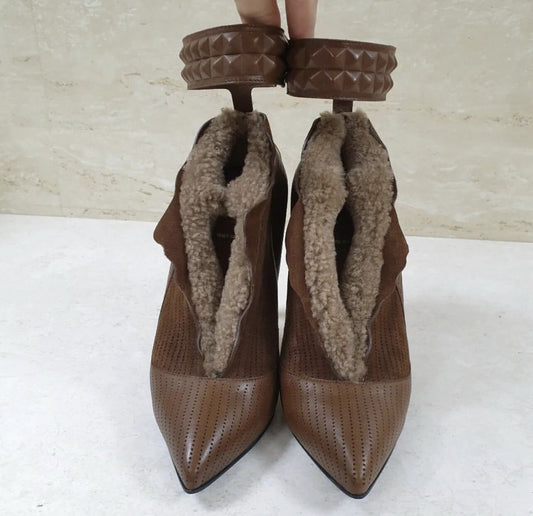 FENDI Brown Fur Heels Sz.37.5