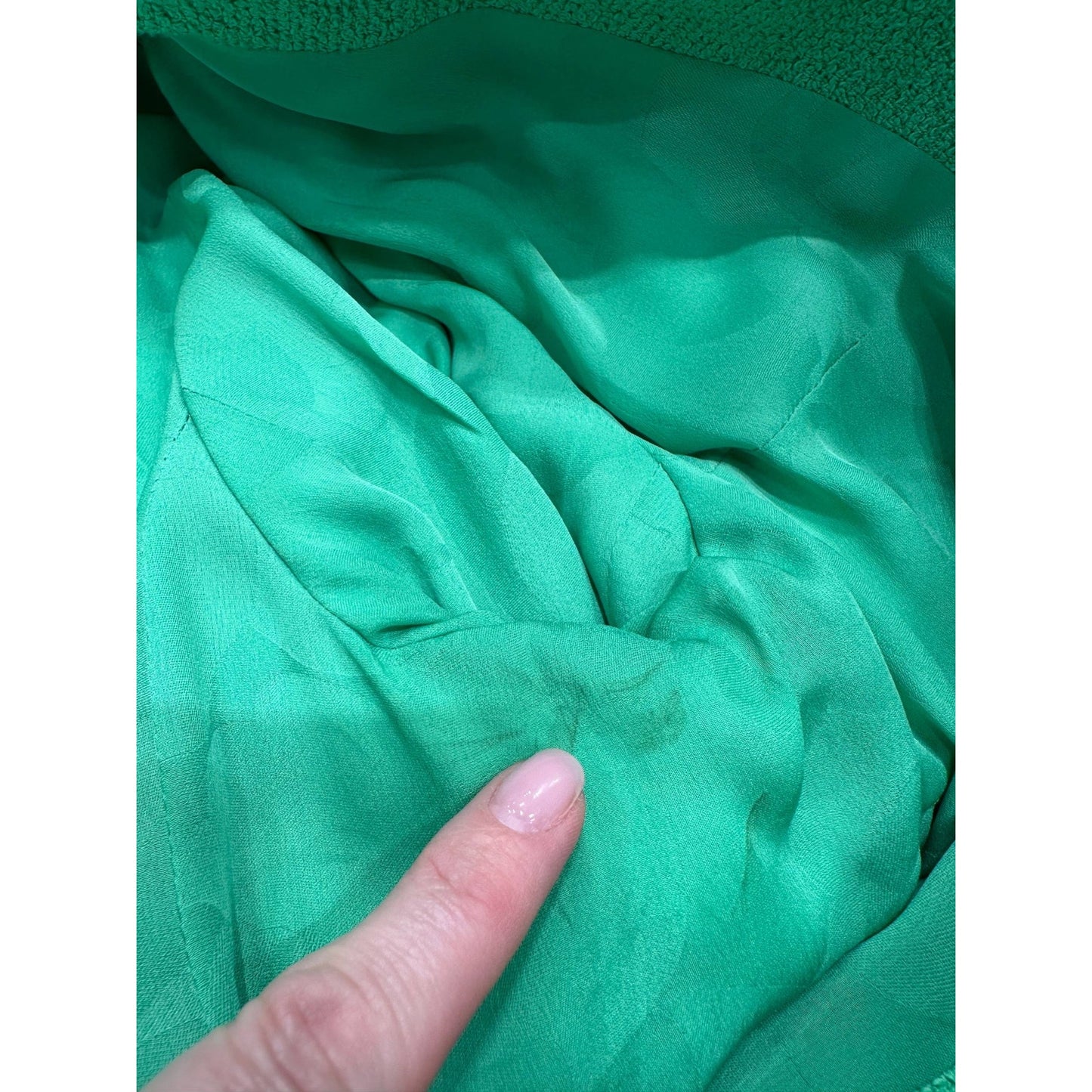 Chanel Cruise 2020 Look 16 Green Bouclé Jacket Size FR 40 Pre-owned