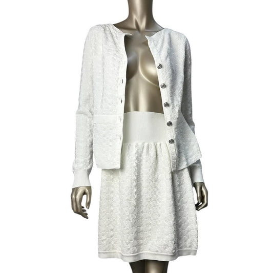 Chanel White Textured Knit Cardigan  Skirt Suit Sz.36  pre-owned