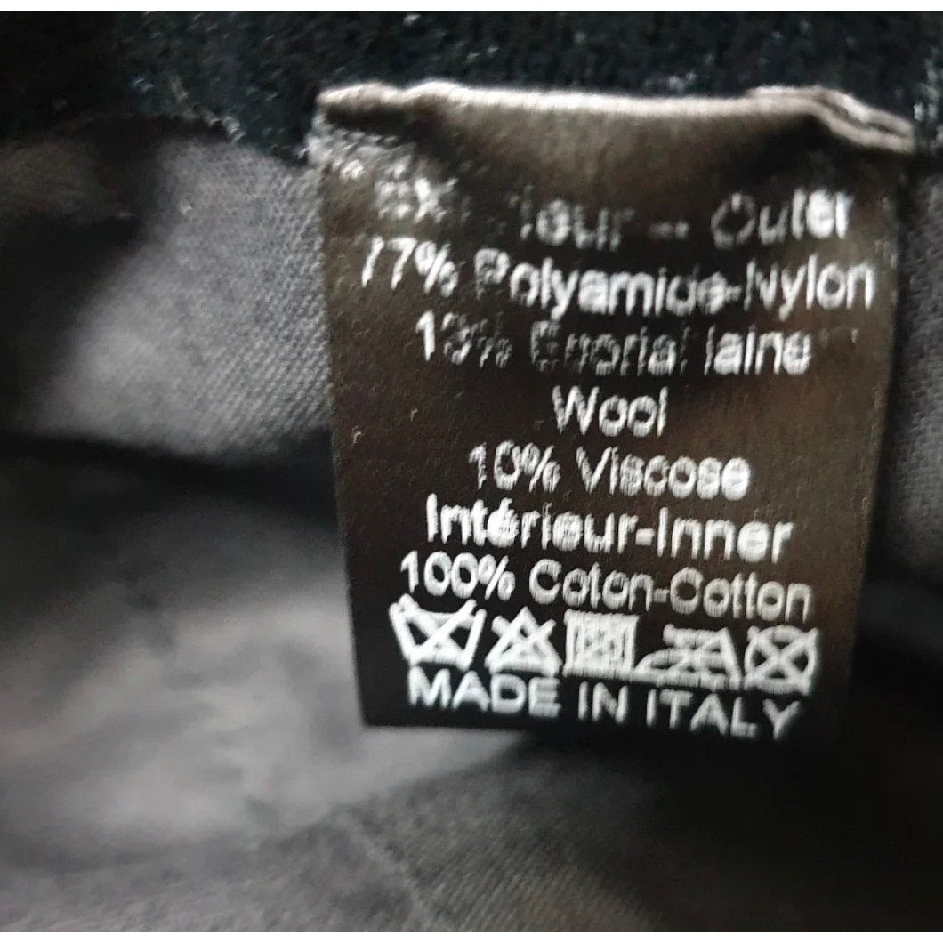 Elegant Chanel Black Tweed  Pearl Accents Hat Sz.S-M pre-owned