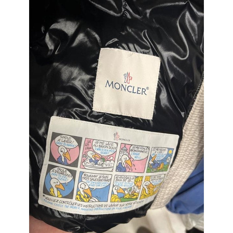 Moncler Women's White Down Puffer Jacket - US 0/XXS Pre-owned