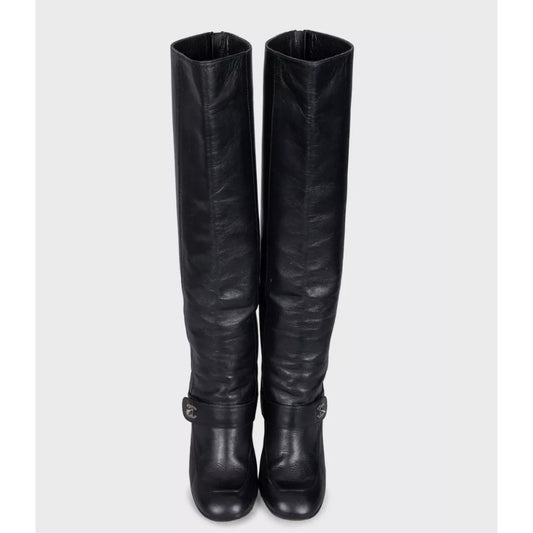 CHANEL Black Leather Silver CC Logo Knee High Boots 38.5 Pre-owned