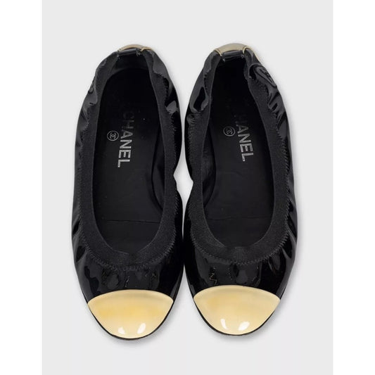 Chanel Black Patent Leather Ballerina Flats - Size 39.5 pre-owned