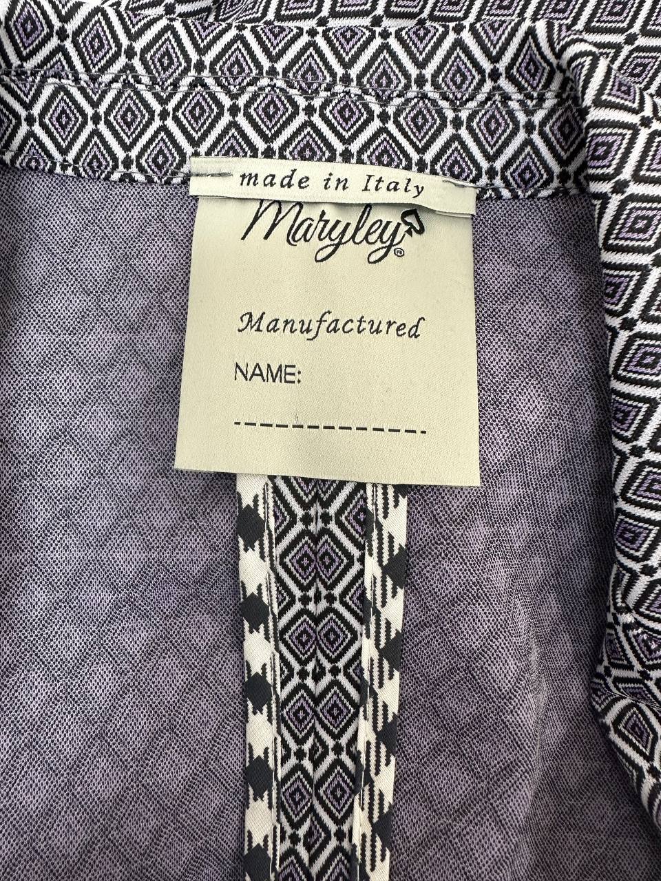 Fitted jacquard suit with geometric pattern