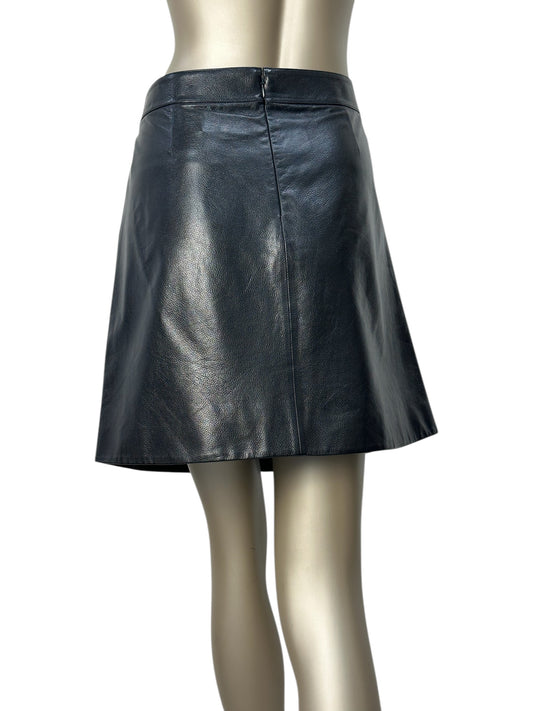 Leather skirt with decorative buttons