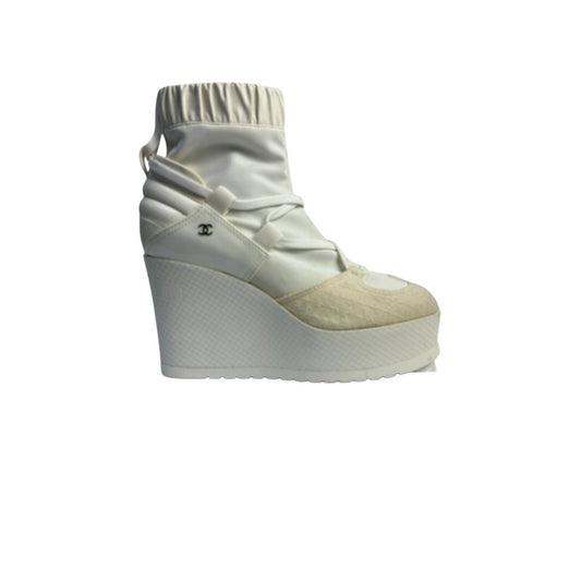 Chanel Off White Patent Leather Neoprene Wedge Boots - 38.5 Pre-owned