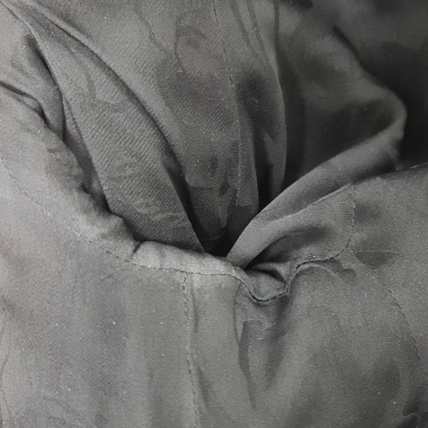 Chanel Spring 2010 Bow Skirt Jacket Suit Sz.36, Skirt Sz.38 Pre-owned