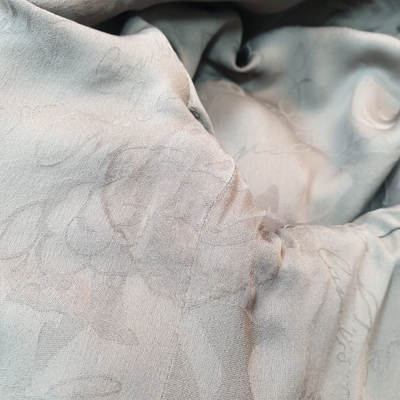 Chanel Edinburgh Tweed Gray/Black Cropped Jacket - Size 40 Pre-owned