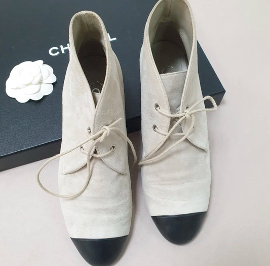 Chanel Gray Suede Lace Up Ankle Boots Booties Sz.39