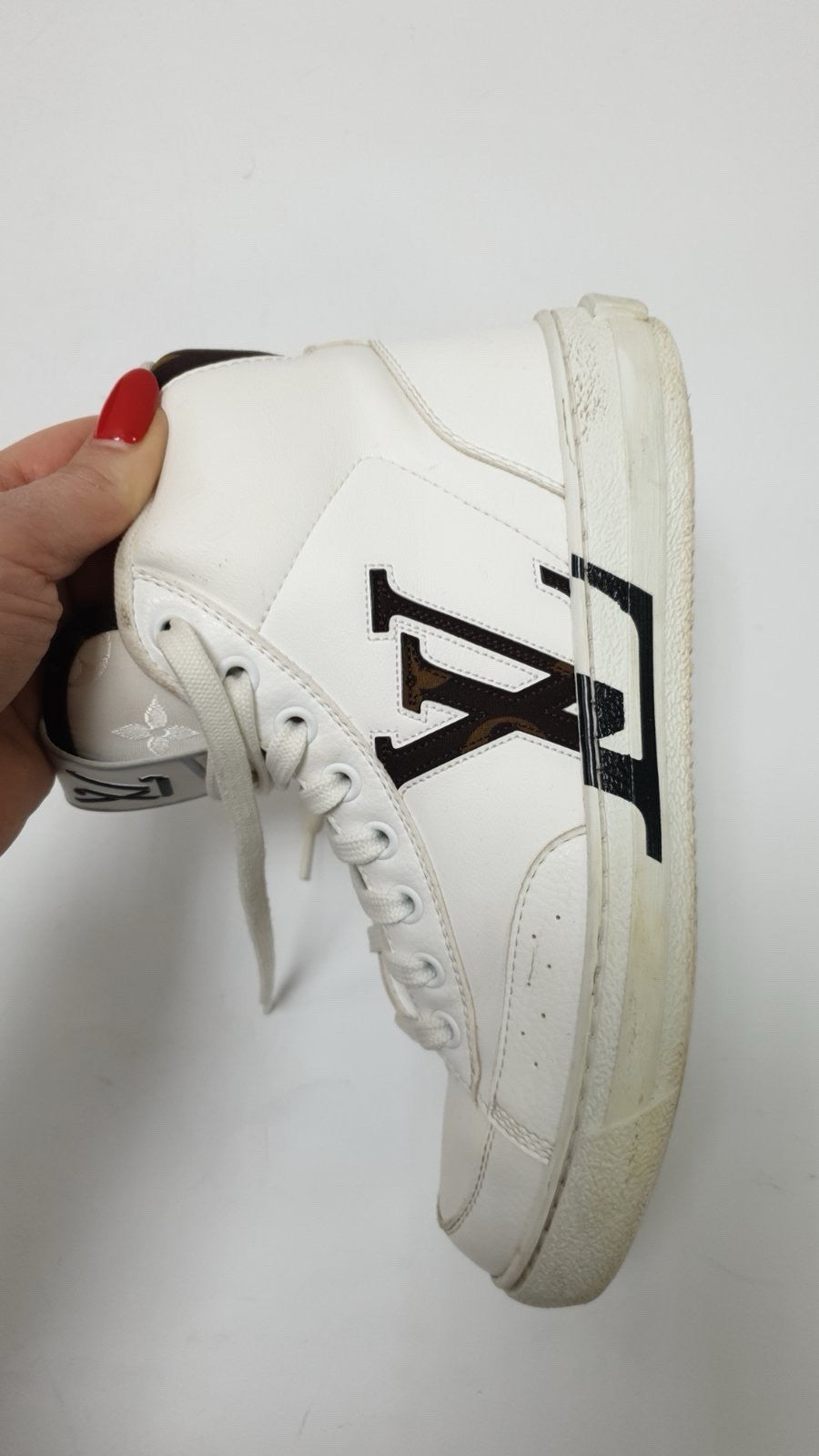 Louis Vuitton LV Hi-top Sneakers Sz36