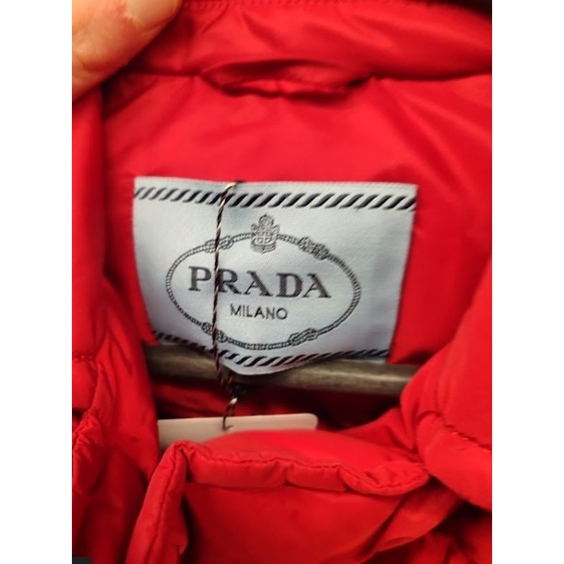 Prada Red Fitted Down Jacket Winter Coat Sz 38/XS Pre-owned