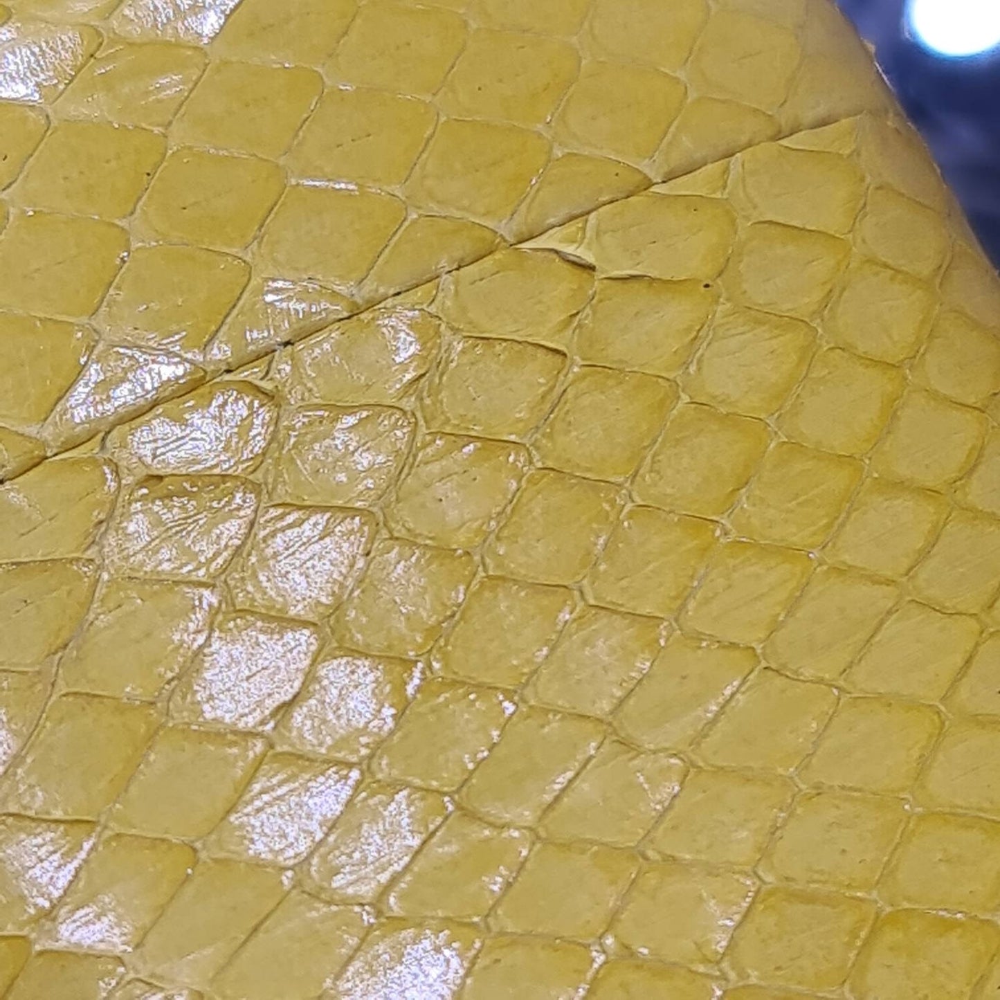 Alexander McQueen Yellow Lambskin Skull Clutch pre-owned