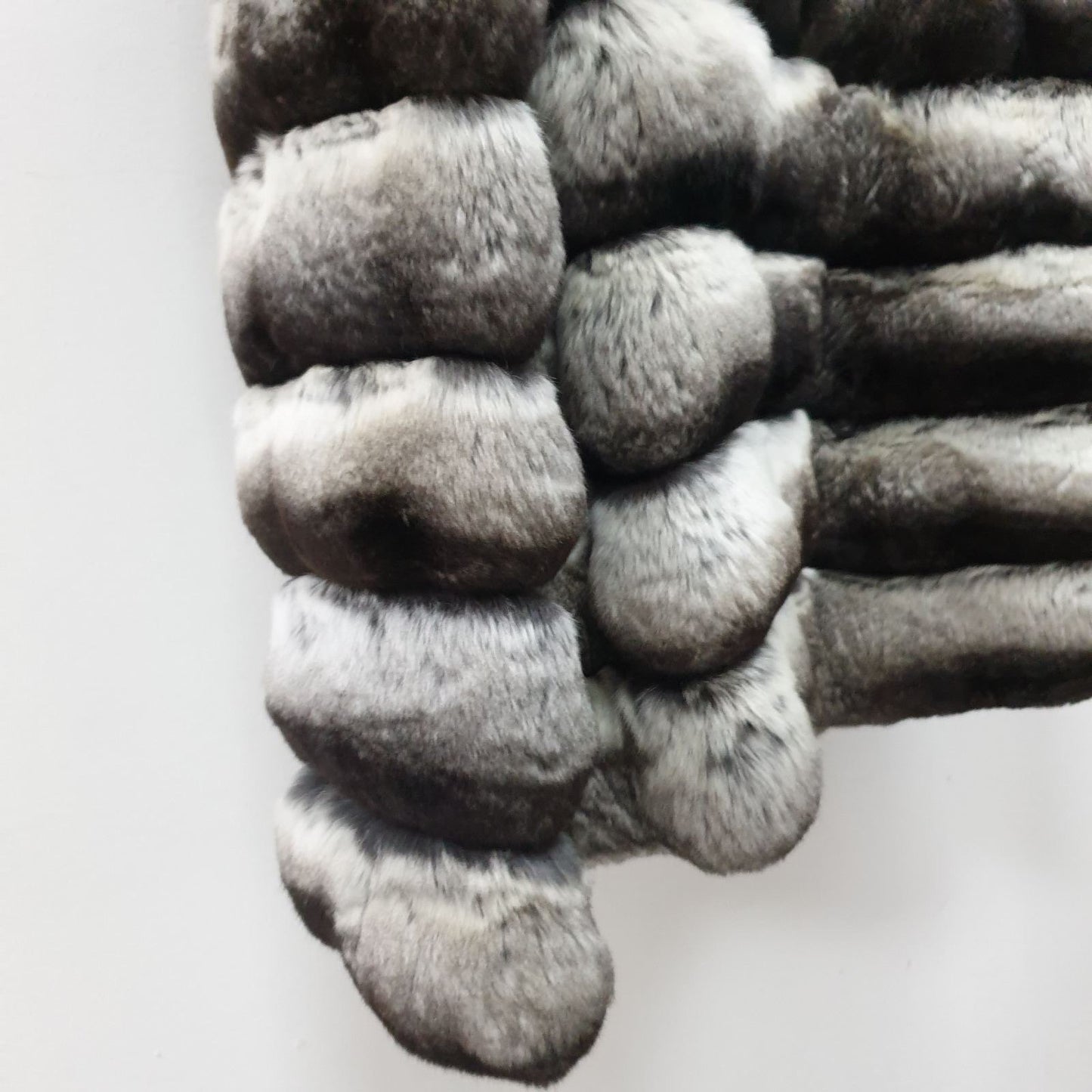 Natesse Chinchilla Fur Coat - Size L Pre-owned