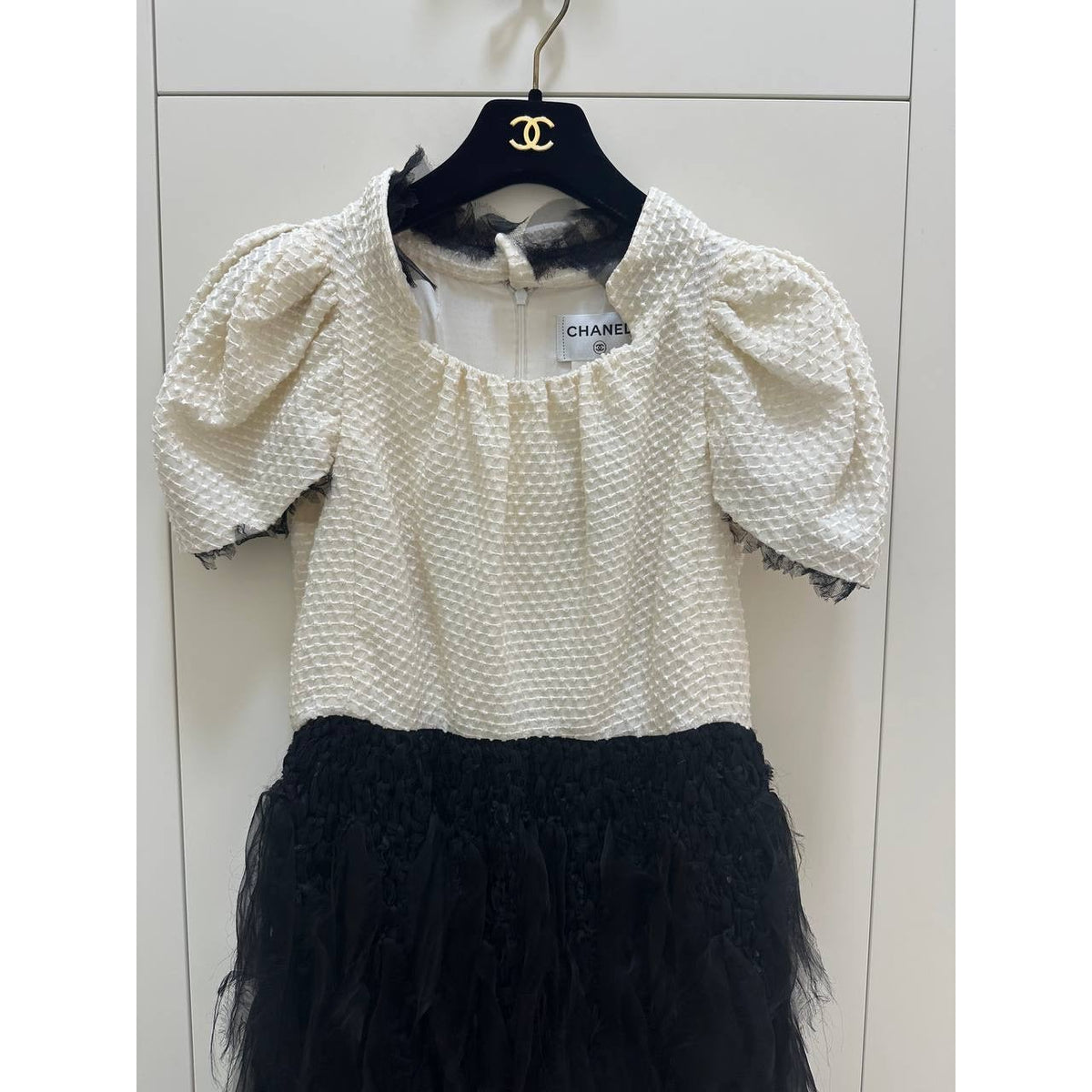 Stunning Chanel 11A Black & Ivory Feather Maxi Dress Sz.38 Pre-owned