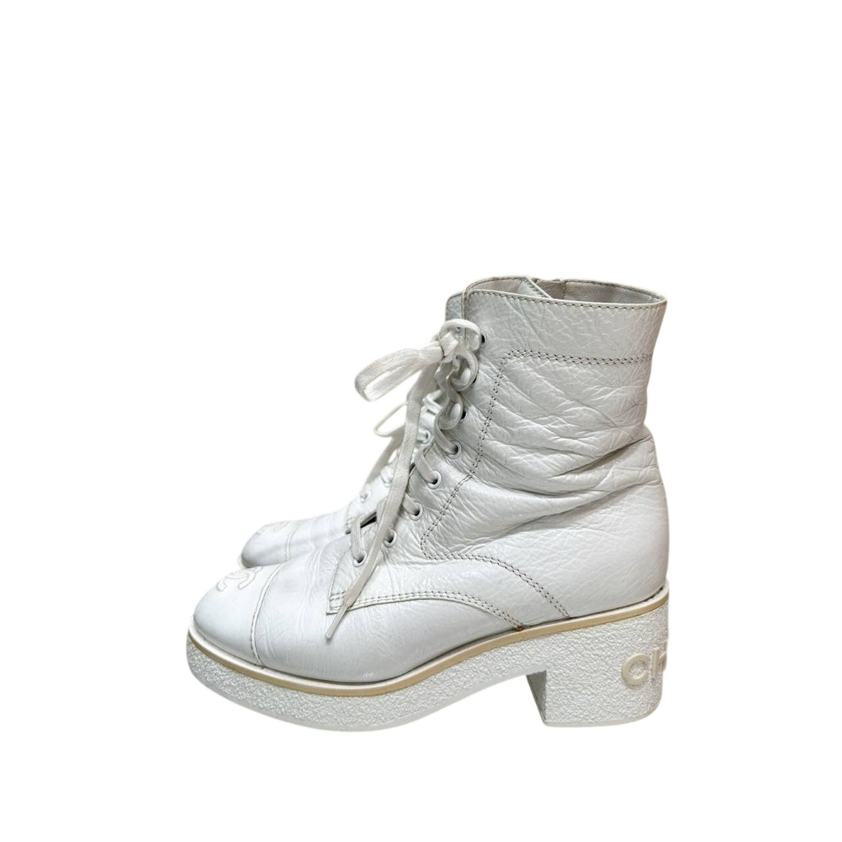CHANEL 'Ready Steady' White Leather Lace-Up Boots 37.5 Pre-owned