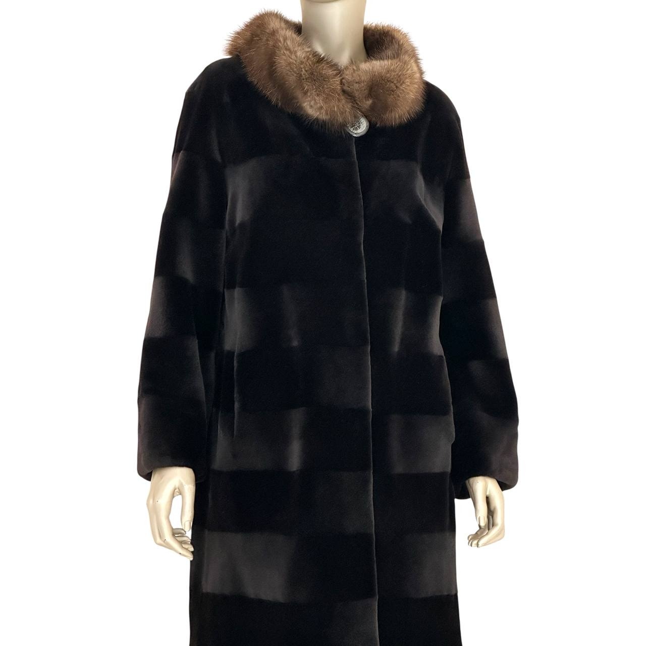 Diamond Faux Furs Luxury Italian Platinum Coat - Size L Pre-owned
