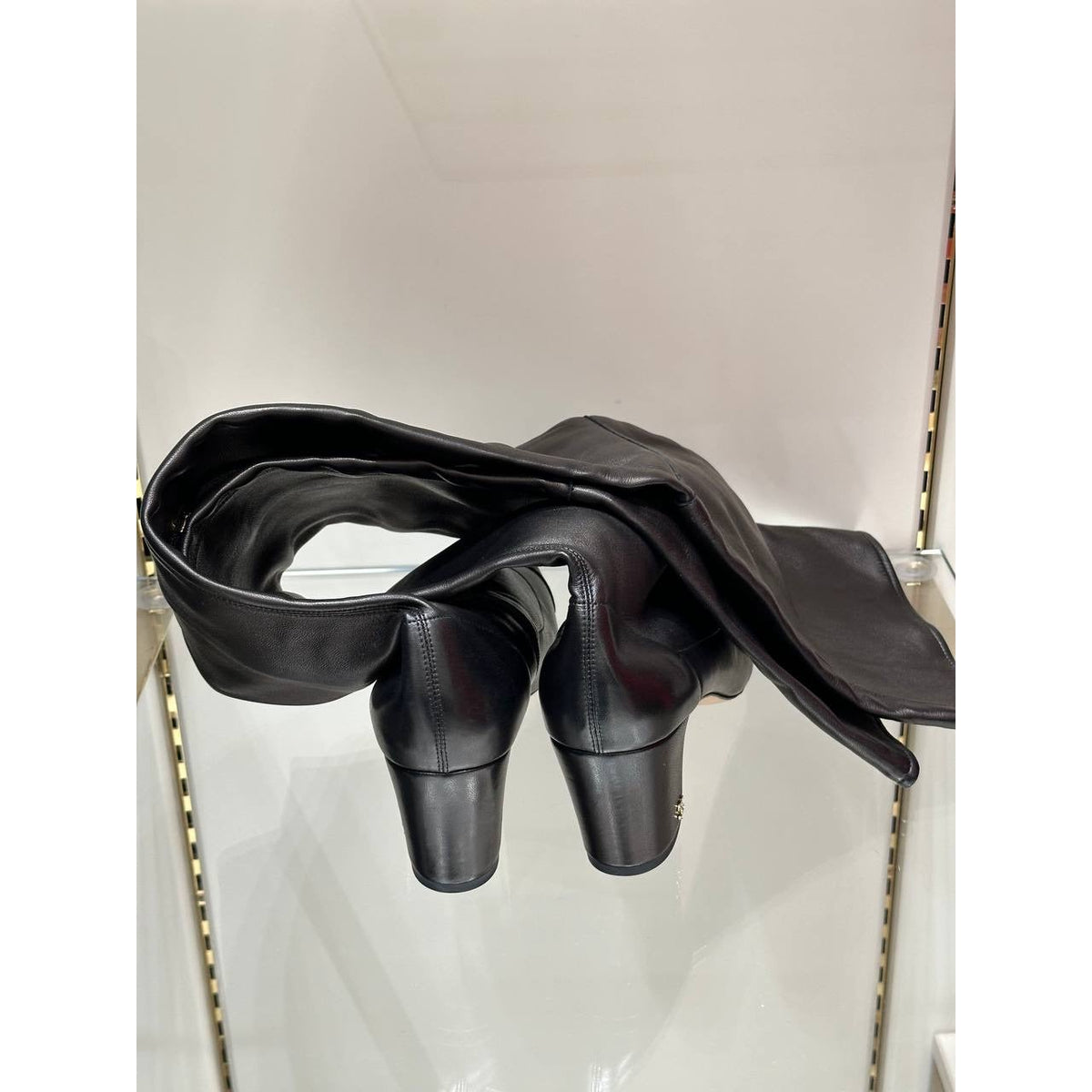 NWOB Chanel Black Leather Over-the-Knee Boots Cap Toe CC Logo Sz.41.5 pre-owned