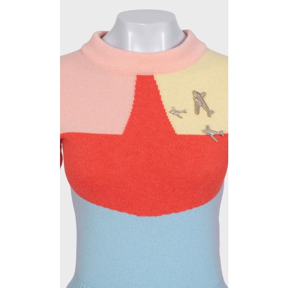 NWOT Chanel Multicolor Cashmere Airplane Embroidered Sweater IT 36 Pre-owned