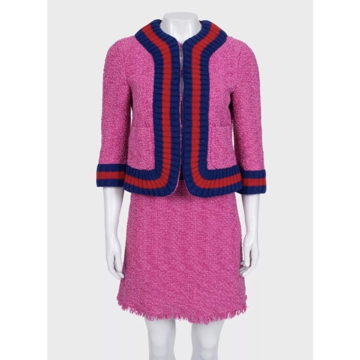 Gucci Pink Tweed Skirt Suit - Elegant & Versatile IT38/XS pre-owned