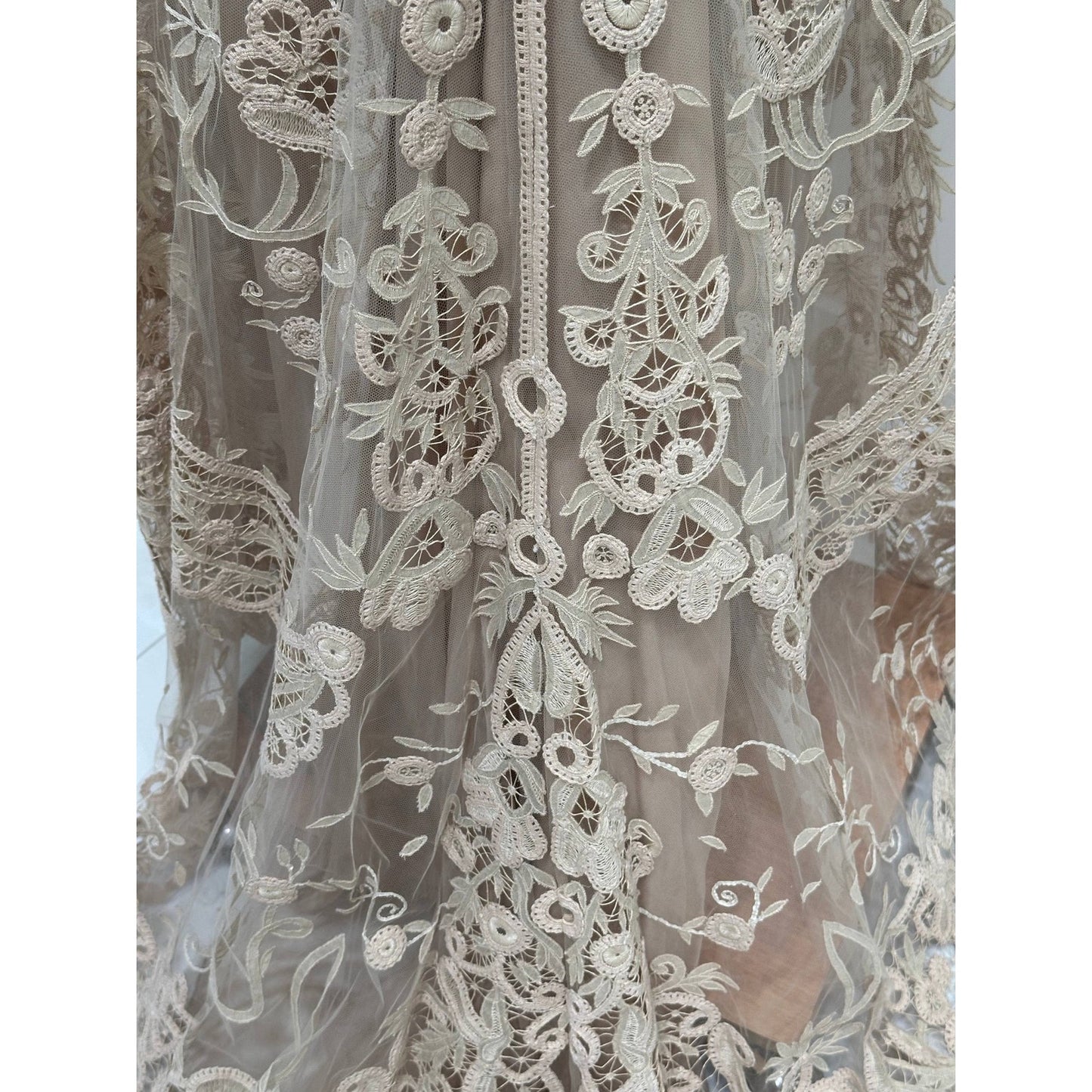 Valentino Silk Gown with Embroidery Mesh Detail Dress  Sz.6 Pre-owned