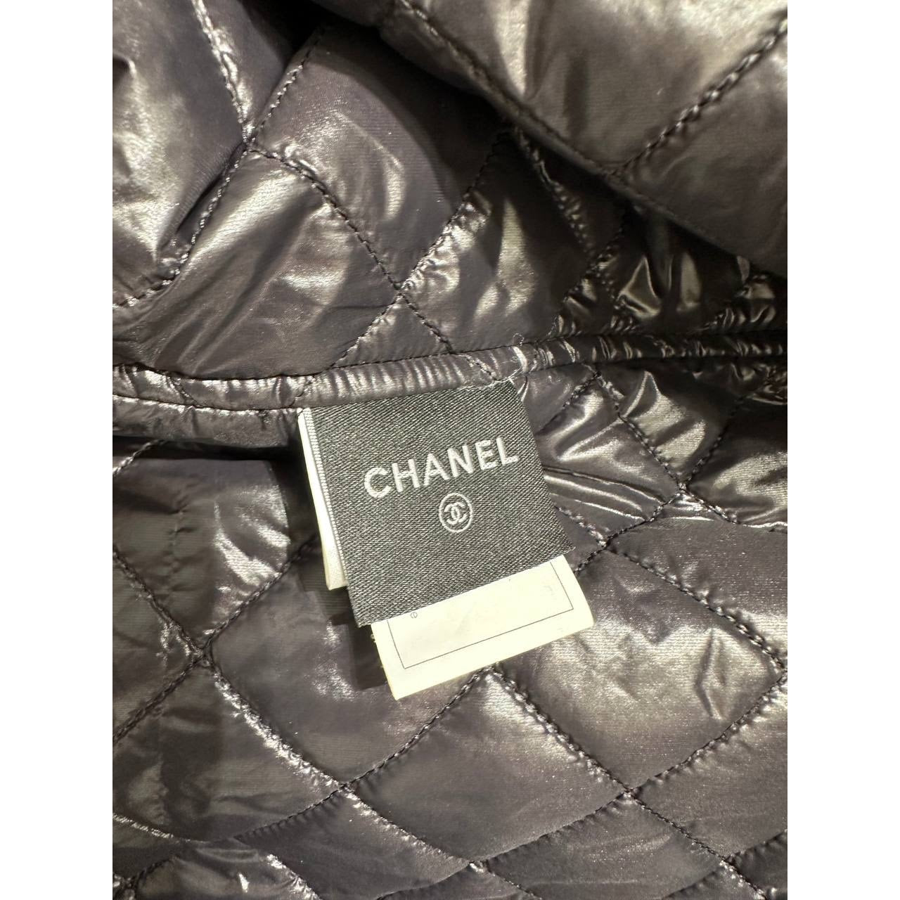 Chanel Navy Quilted  Decorative Appliqué Vest Sz.38 Pre-owned