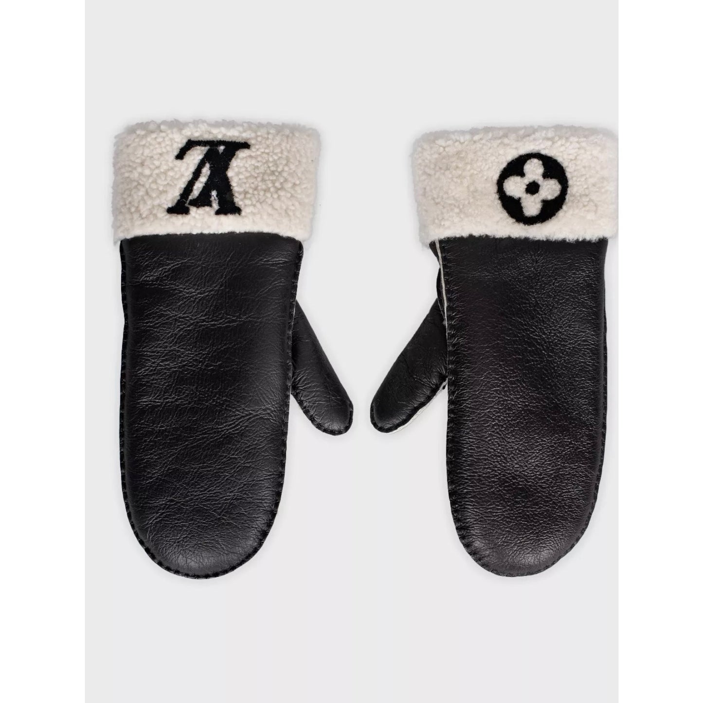 Louis Vuitton Lambskin Cap and Glove Set - Size M Pre-owned