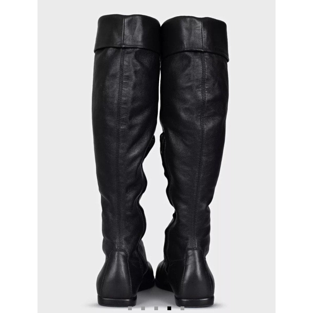 NWOB CHANEL Black Leather Flat Boots - EU 35.5 Pre-owned