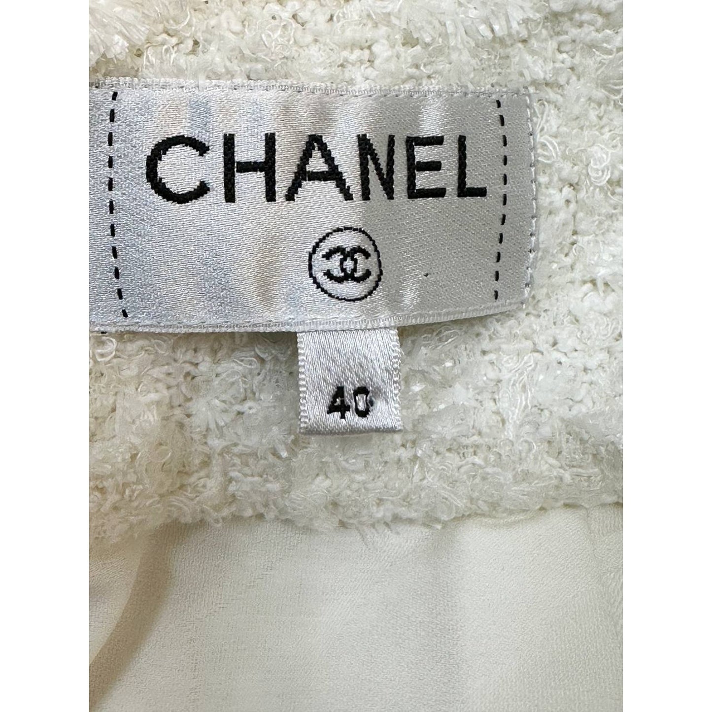 Chanel Tweed Ivory Mini Skirt  Sz.40 pre-owned