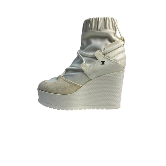 Chanel Off White Patent Leather Neoprene Wedge Boots - 38.5 Pre-owned