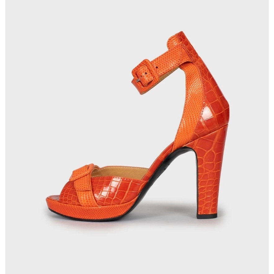 Hermès Orange Embossed Leather High Heels EU 38.5 Pre-owned
