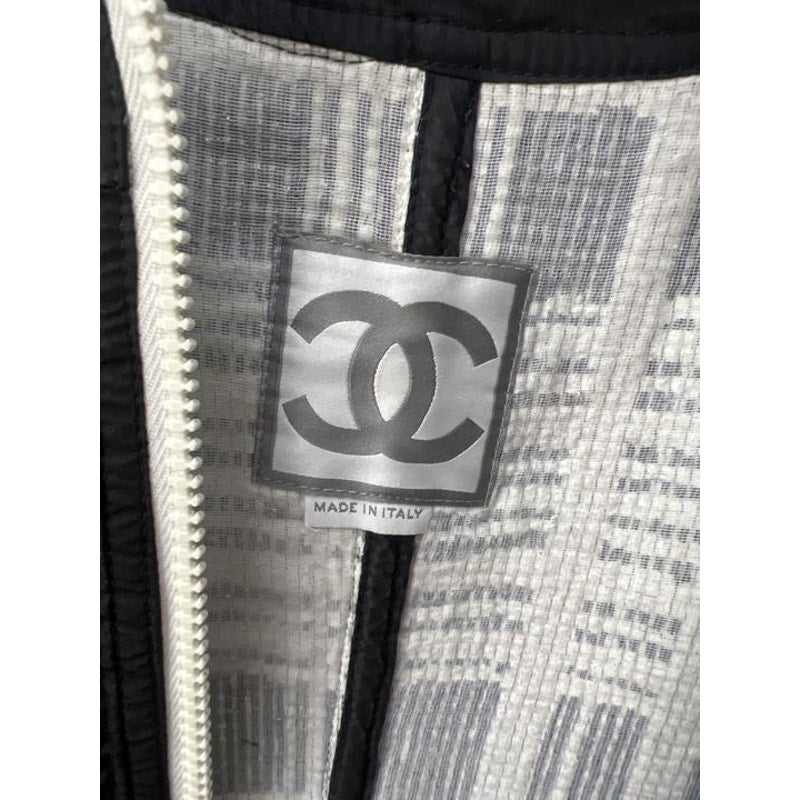 Chanel Vintage Black & White Short Sleeve Zip Cardigan FR 34 / XS Preo-wned