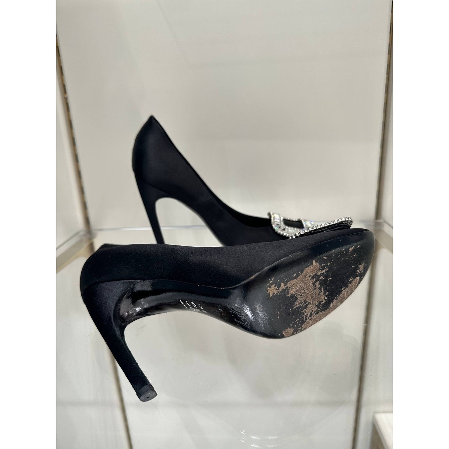 Roger Vivier Black Satin Crystal Buckle Heels Sz.39 pre-owned