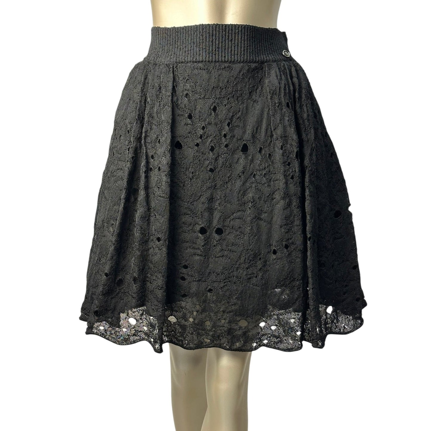 Chanel – ajour midi skirt in viscose Sz.46
