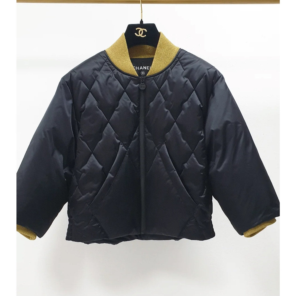 Chanel 2017-2018 Black Nylon Down Jacket - Size 38 Pre-owned