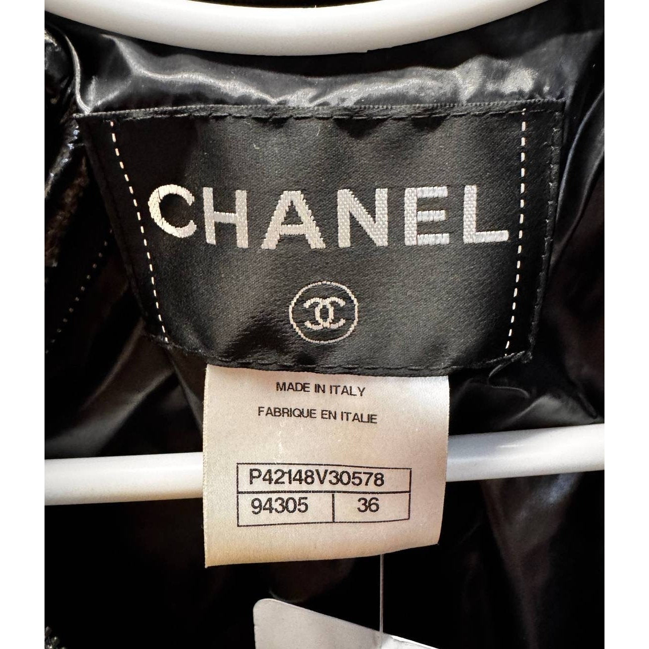 Chanel Fall 2011 Black Polyurethane Fitted Jacket FR40 Pre-owned