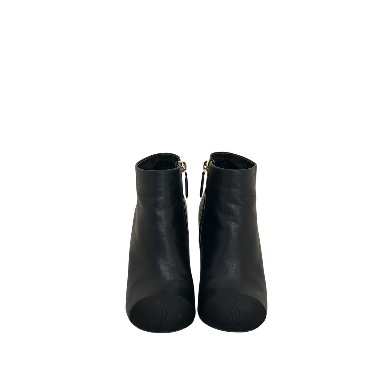 Chanel Black Leather Pearl Heel Ankle Boots Sz 38.5 Pre-owned