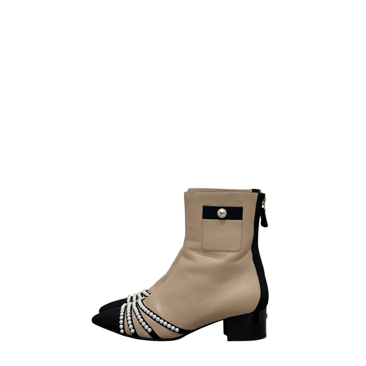 Chanel CC Cap Toe Pearl Embellished Ankle Boots Sz.38.5 Pre-owned