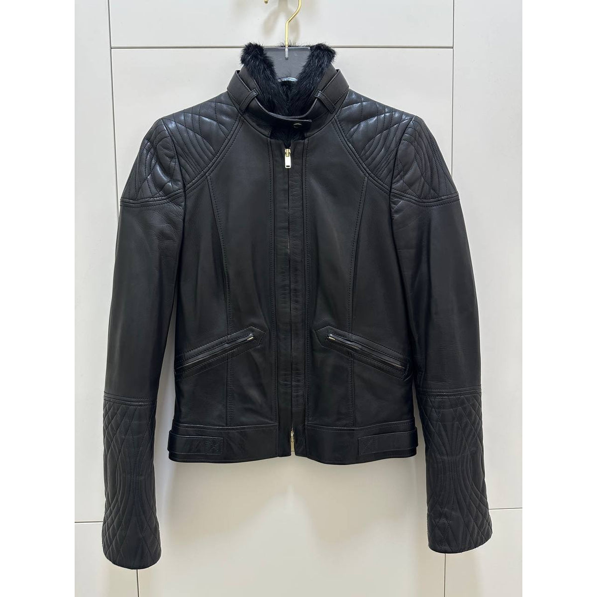 Gucci Black Quilted Leather Jacket  Sz 40 Pre-owned