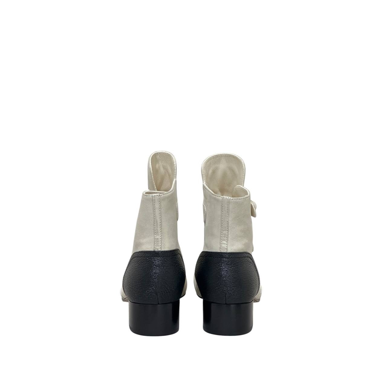 NWB Chanel Rare Cream, Black Gold PearlAnkle Boots Sz.40