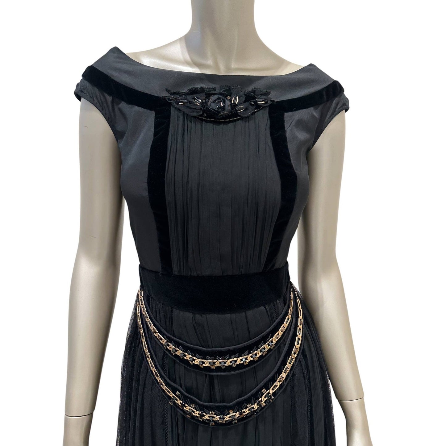 Louis Vuitton Black Silk Pleated Chain Embellished Dress Sz.36 Pre-owned