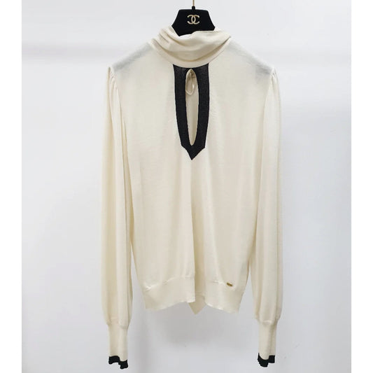 Elegant Chanel Cashmere Tie-Neck Blouse - Size L (FR44) Pre-owned