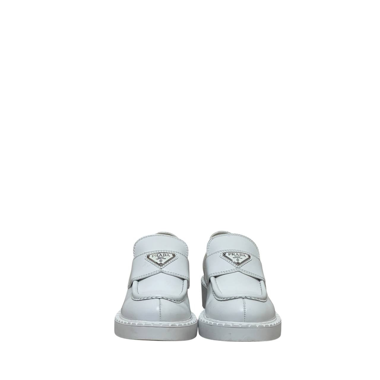 Prada White Leather Platform Oxfords - Women's Size 38.5 pre-owned