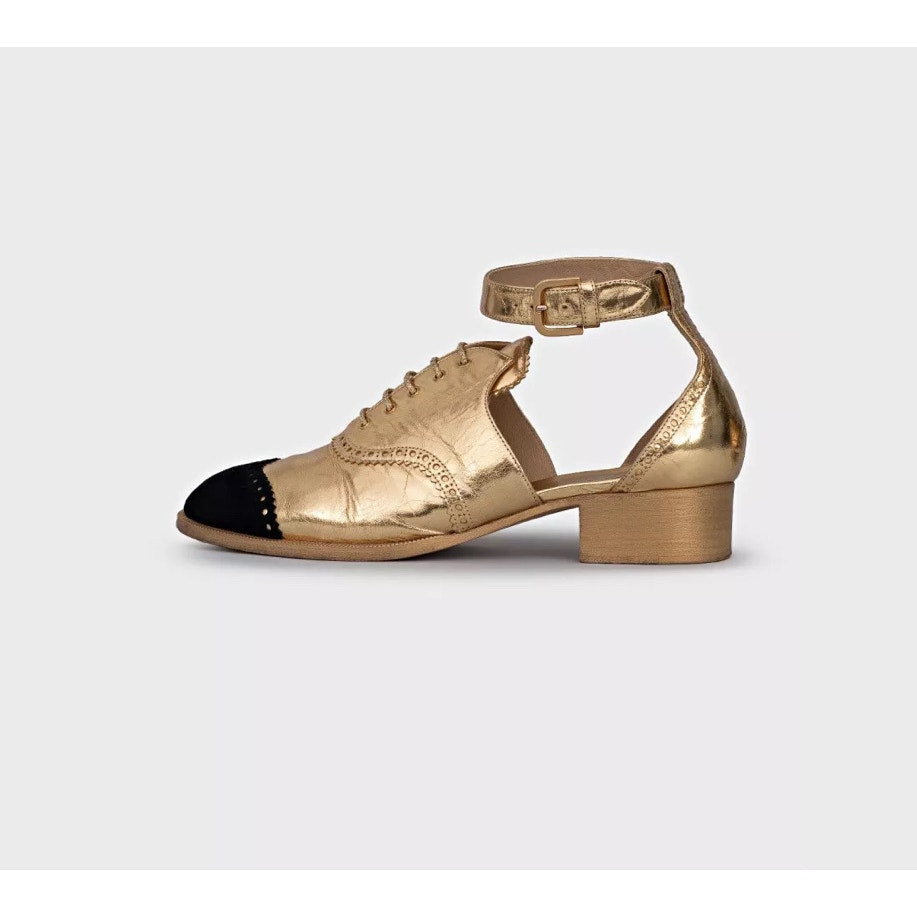 Chanel CC Logo Calfskin & Suede Oxfords  Sz. 40.5 Pre-owned