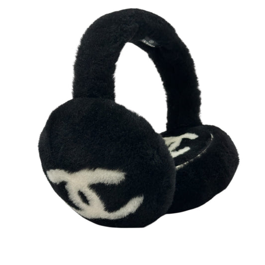 Chanel 2025 CC Shearling Black & White Earmuffs Pre-owned