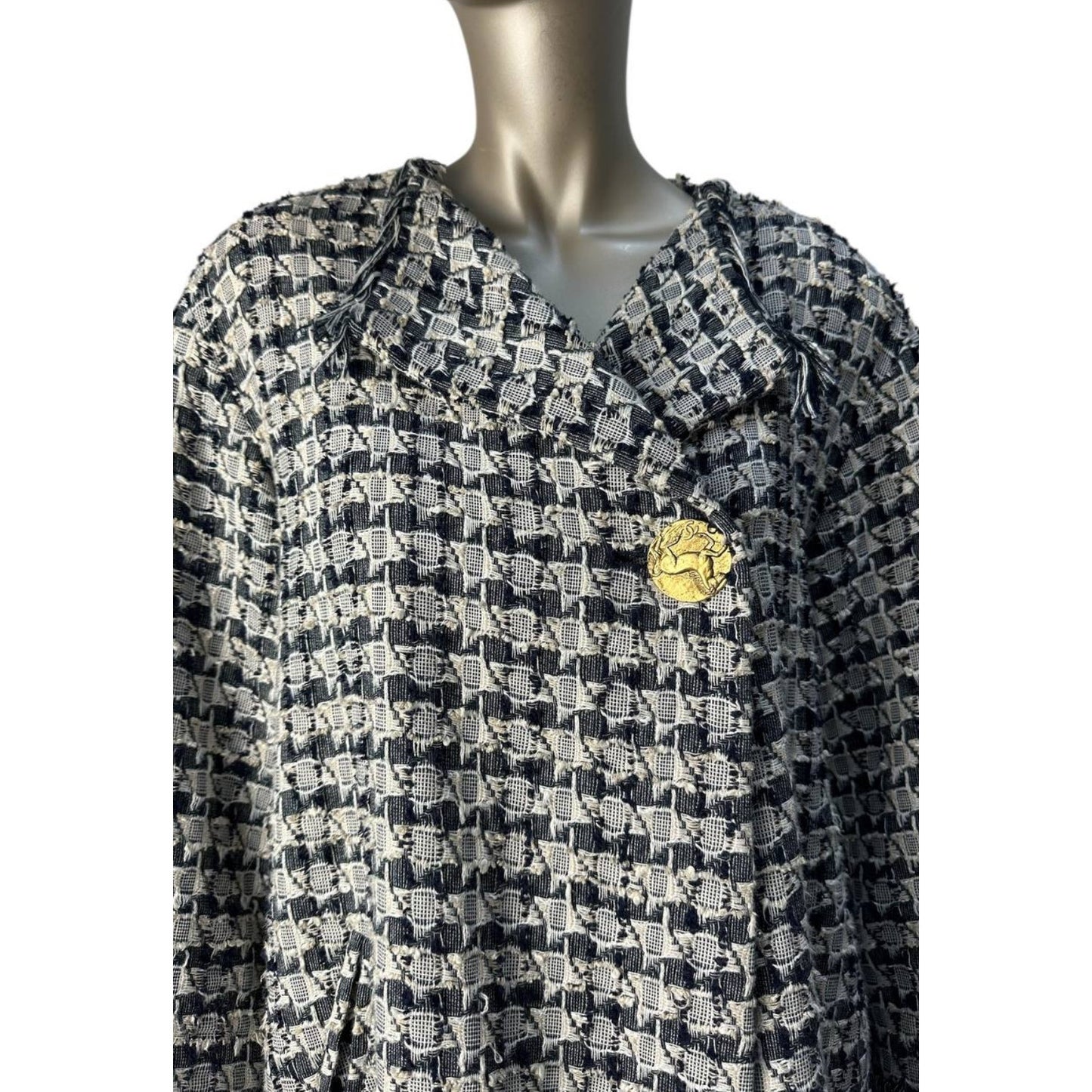 CHANEL 2018 Greece Sequin Tweed Oversized Coat - Size 40 Pre-owned