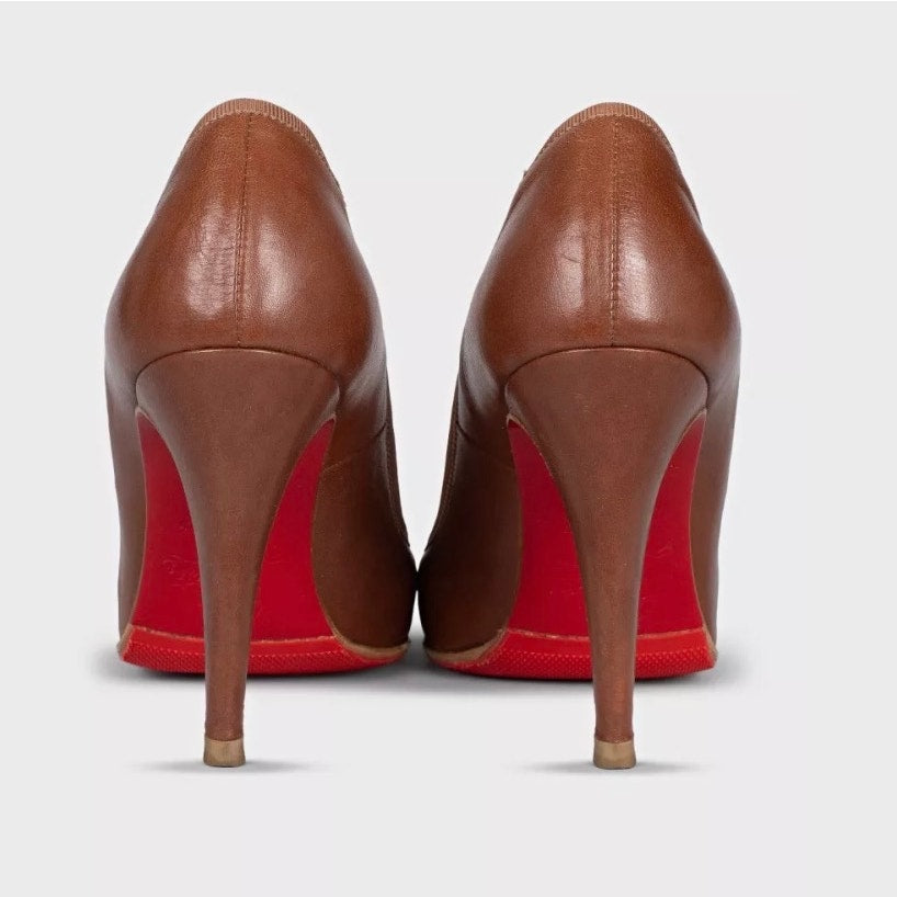 Christian Louboutin Brown Leather Pumps 35.5 pre-owned