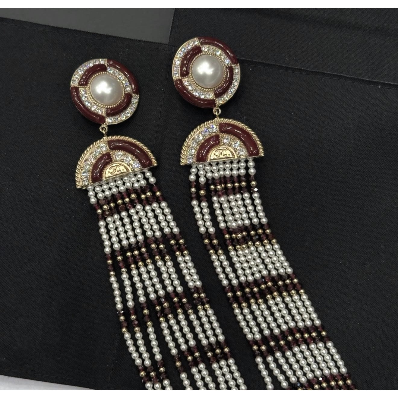 NWOT Chanel Pre-Fall 2019 Pearl Drop Earrings Pre-owned