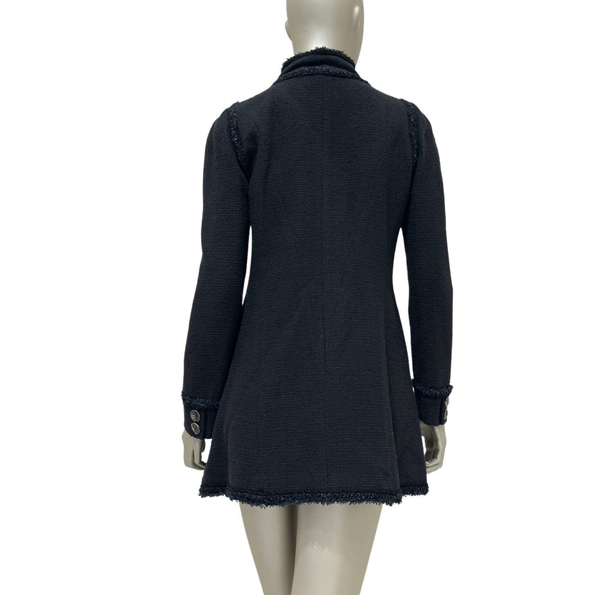 Chanel 2013 Cruise Versailles Black Tweed Jacket CC Buttons Size 40 Pre-owned